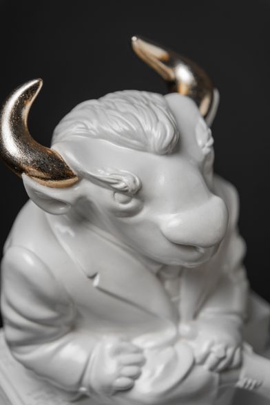 Statuette The Important Taurus with Gold