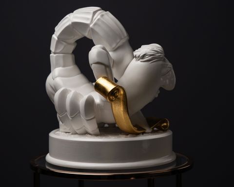 Statuette “Mysterious Scorpio with Gold”