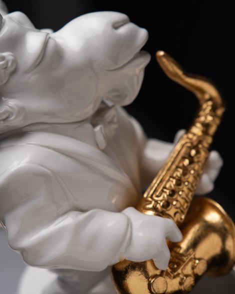 Statuette “Capricorn in the Rhythm of Jazz with Gold”