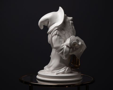 Statuette “Libra with Gold”