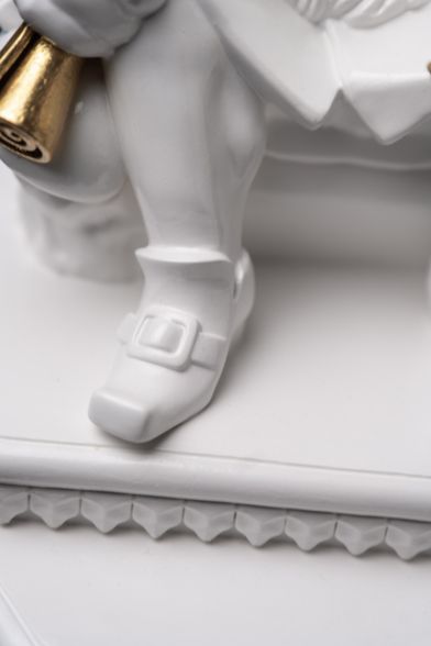 Statuette “Brutal Leo with Gold”