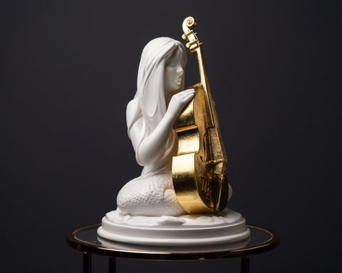 Statuette “Musical Virgo with Gold”