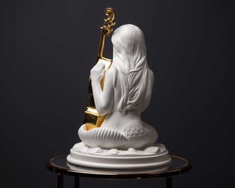 Statuette “Musical Virgo with Gold”