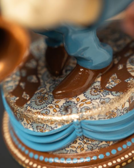 Statuette “Capricorn in the Rhythm of Jazz” — Blue Masquerade