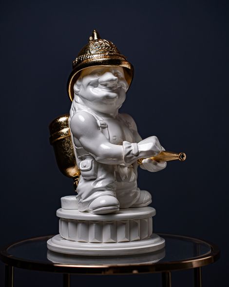 Statuette The Firefighting Aquarius with Gold