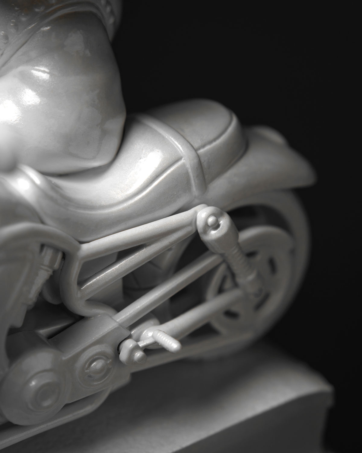 Statuette Rebellious Aries with Gold