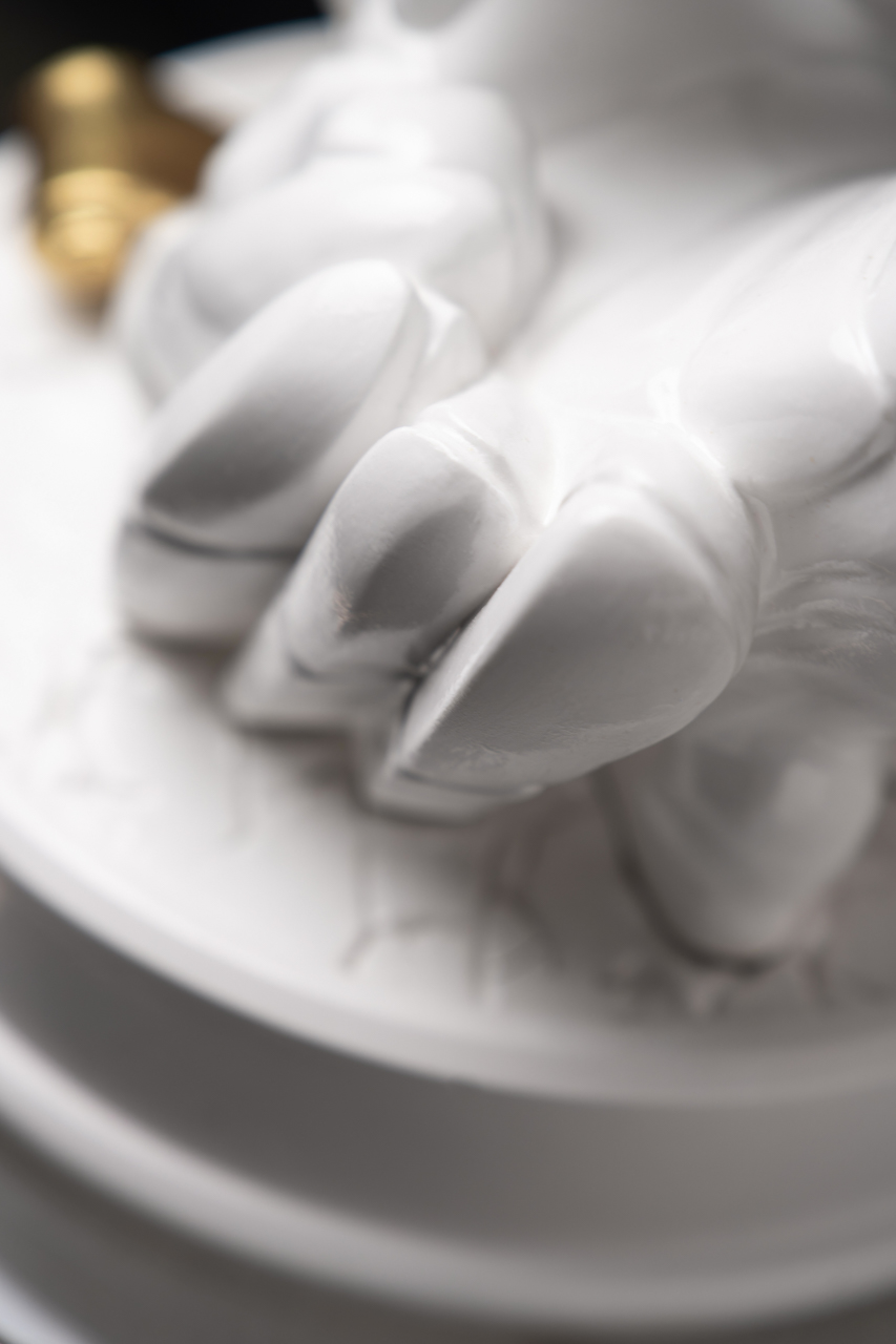 Statuette “Mysterious Scorpio with Gold”