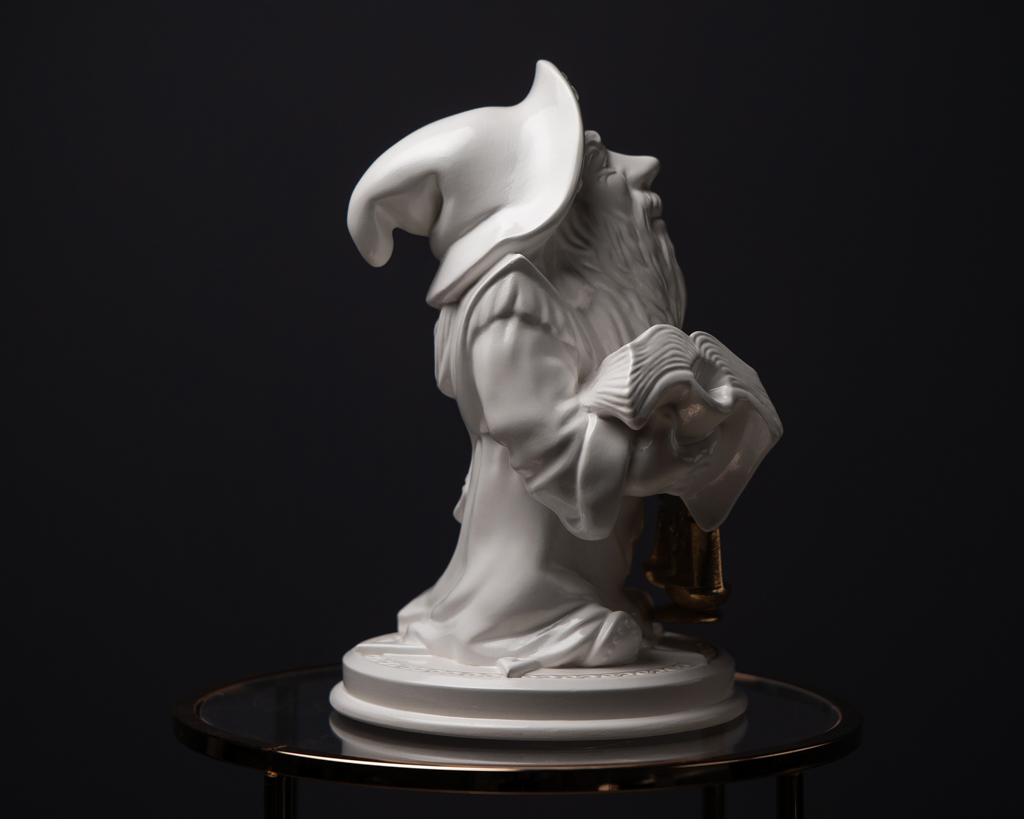 Statuette “Libra with Gold”