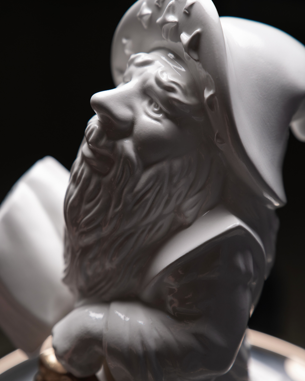 Statuette “Libra with Gold”