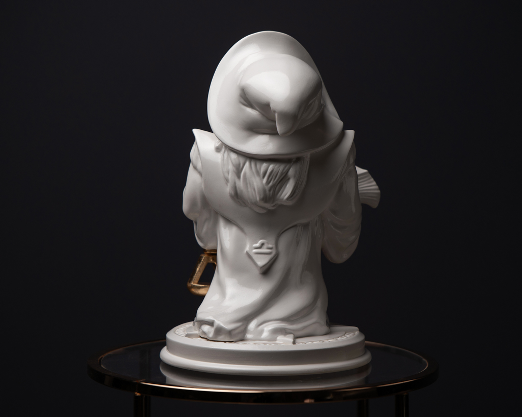 Statuette “Libra with Gold”