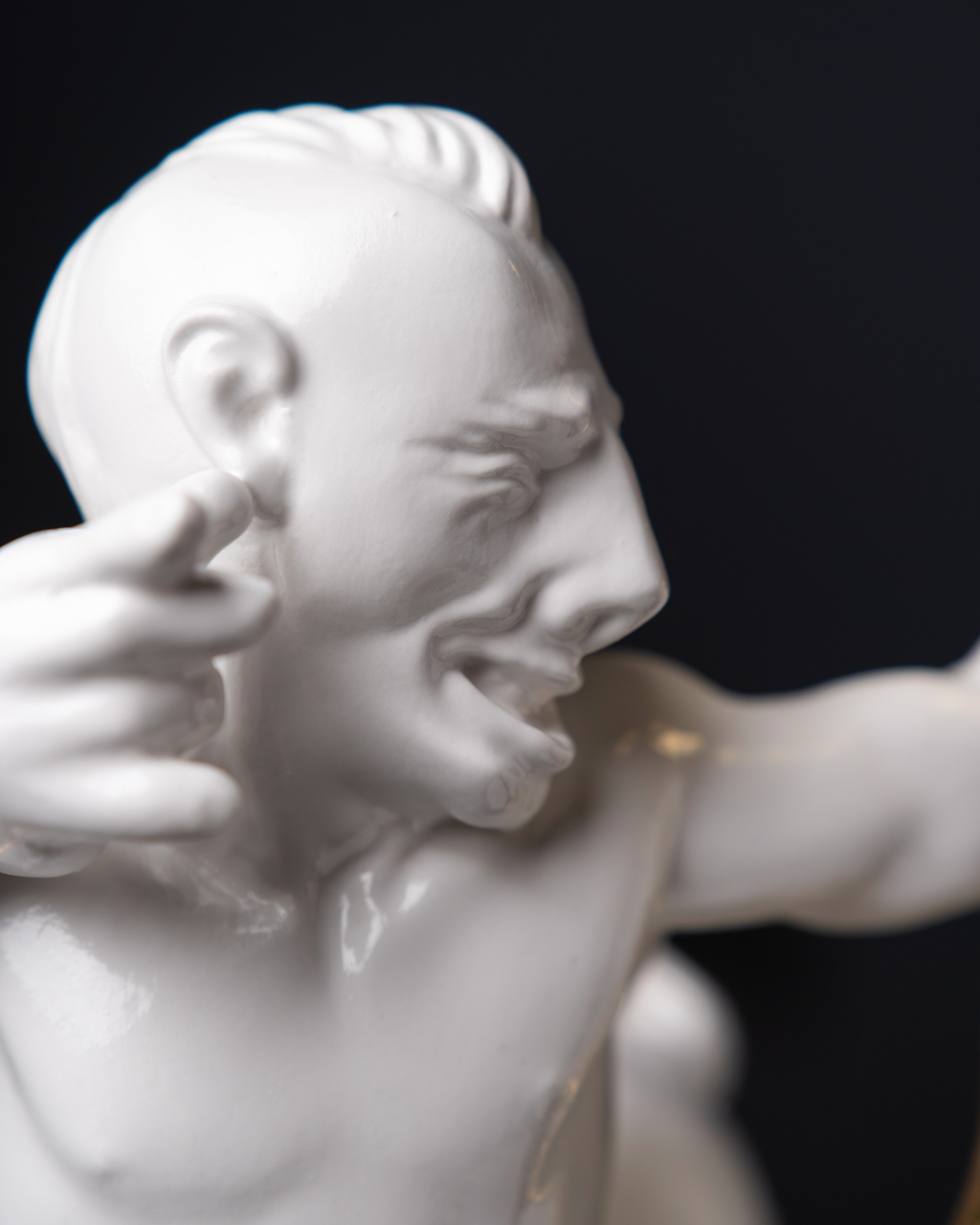 Statuette “Untamed Sagittarius with Gold”