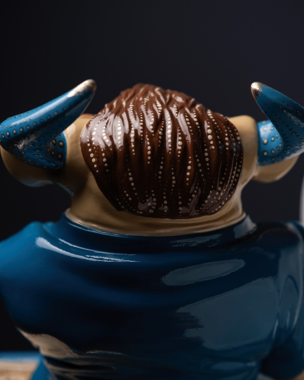 Statuette Taurus – Blue Masquerade