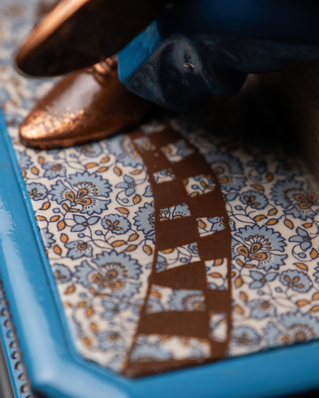 Statuette Taurus – Blue Masquerade