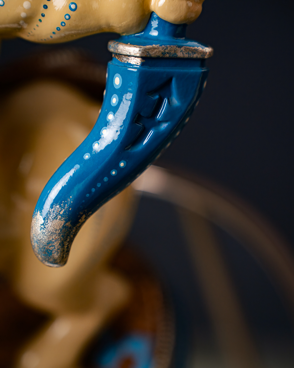 Statoette Sagittarius Blue Masquerade