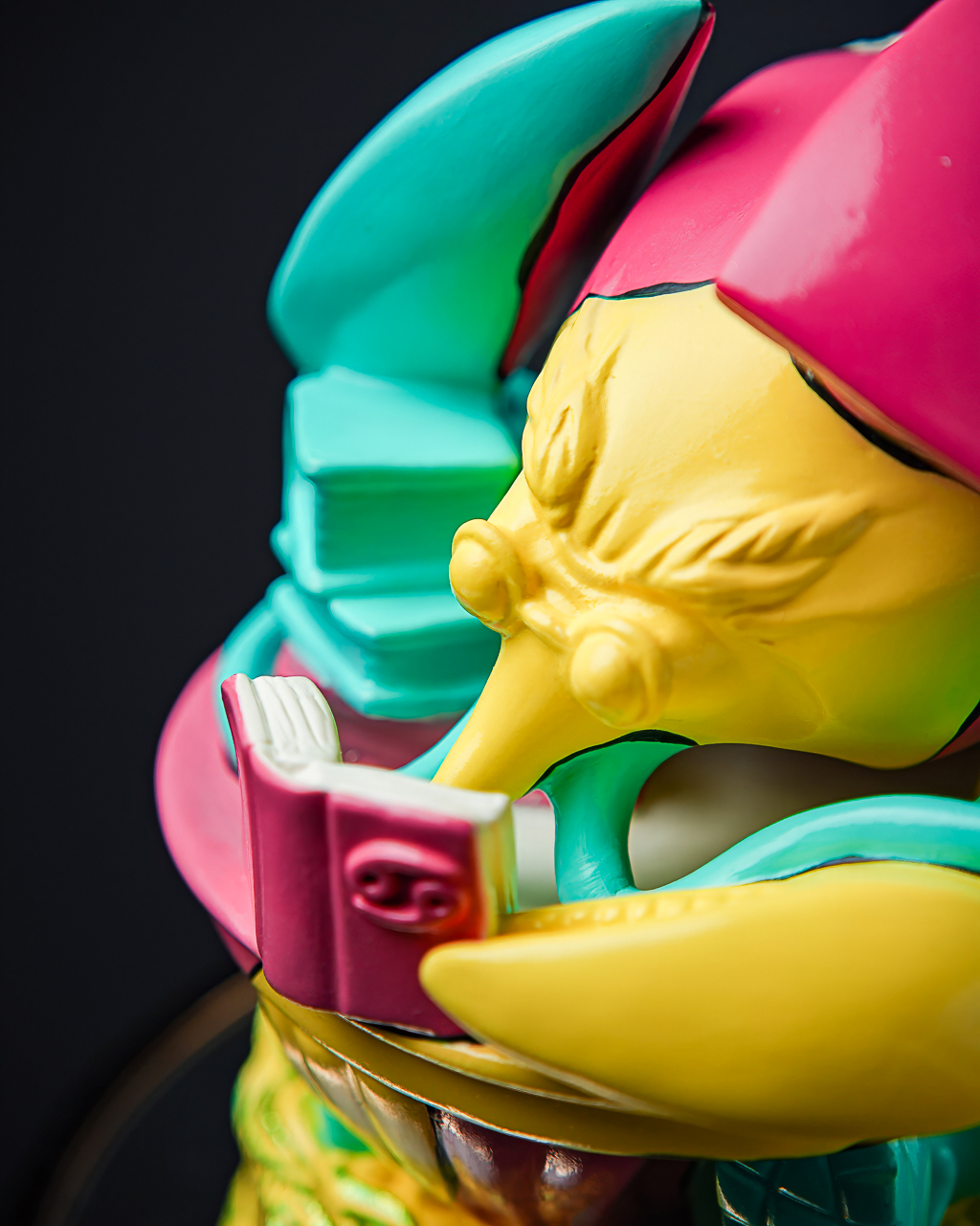 Statuette Cancer – The Fool’s Theatre Zodiac