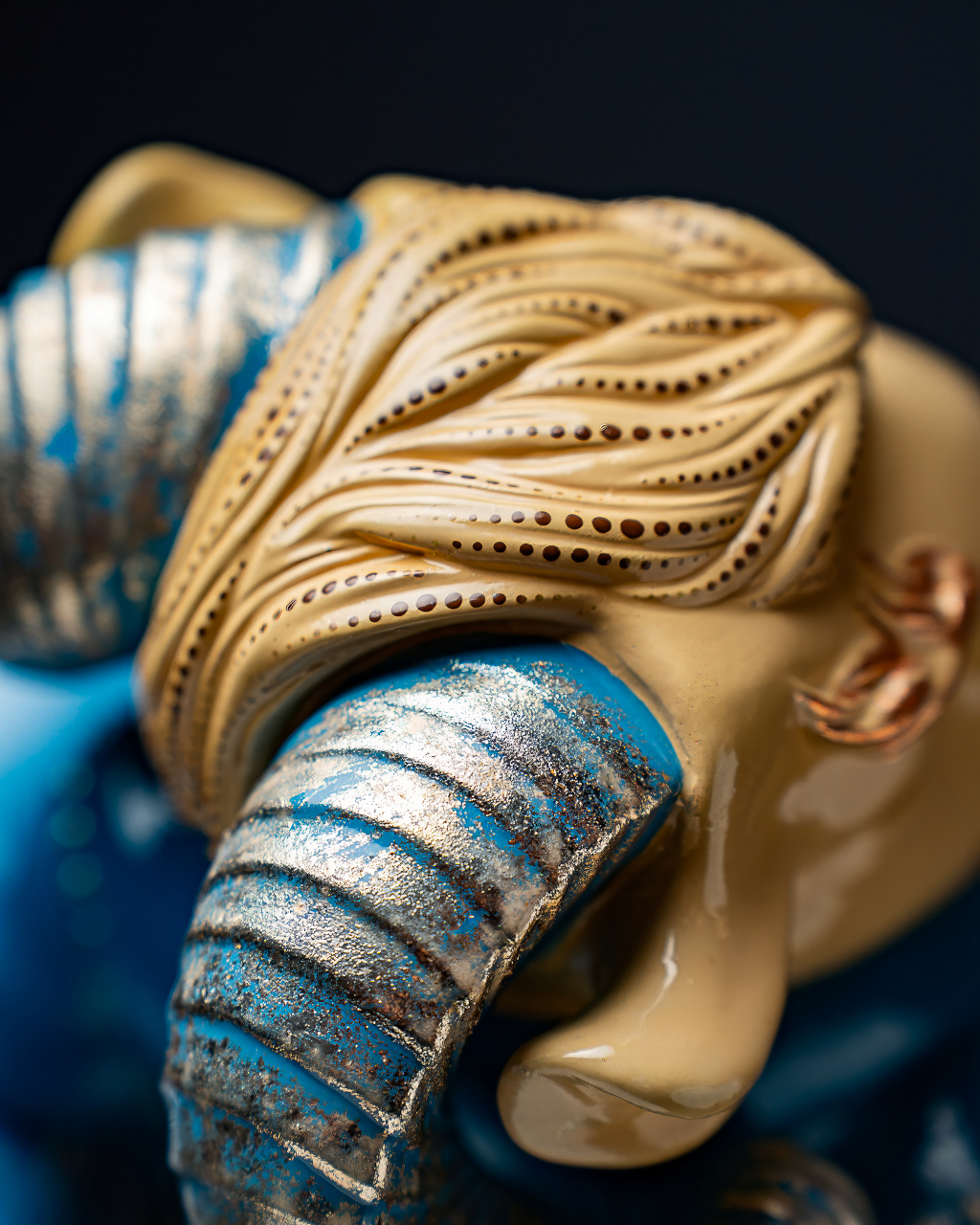 Statuette Aries – Blue Masquerade